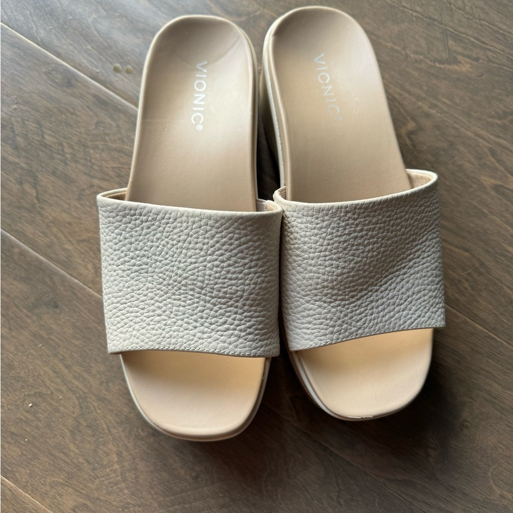 Tristan Cream Platform Slide Sandal - Picture 3 of 7